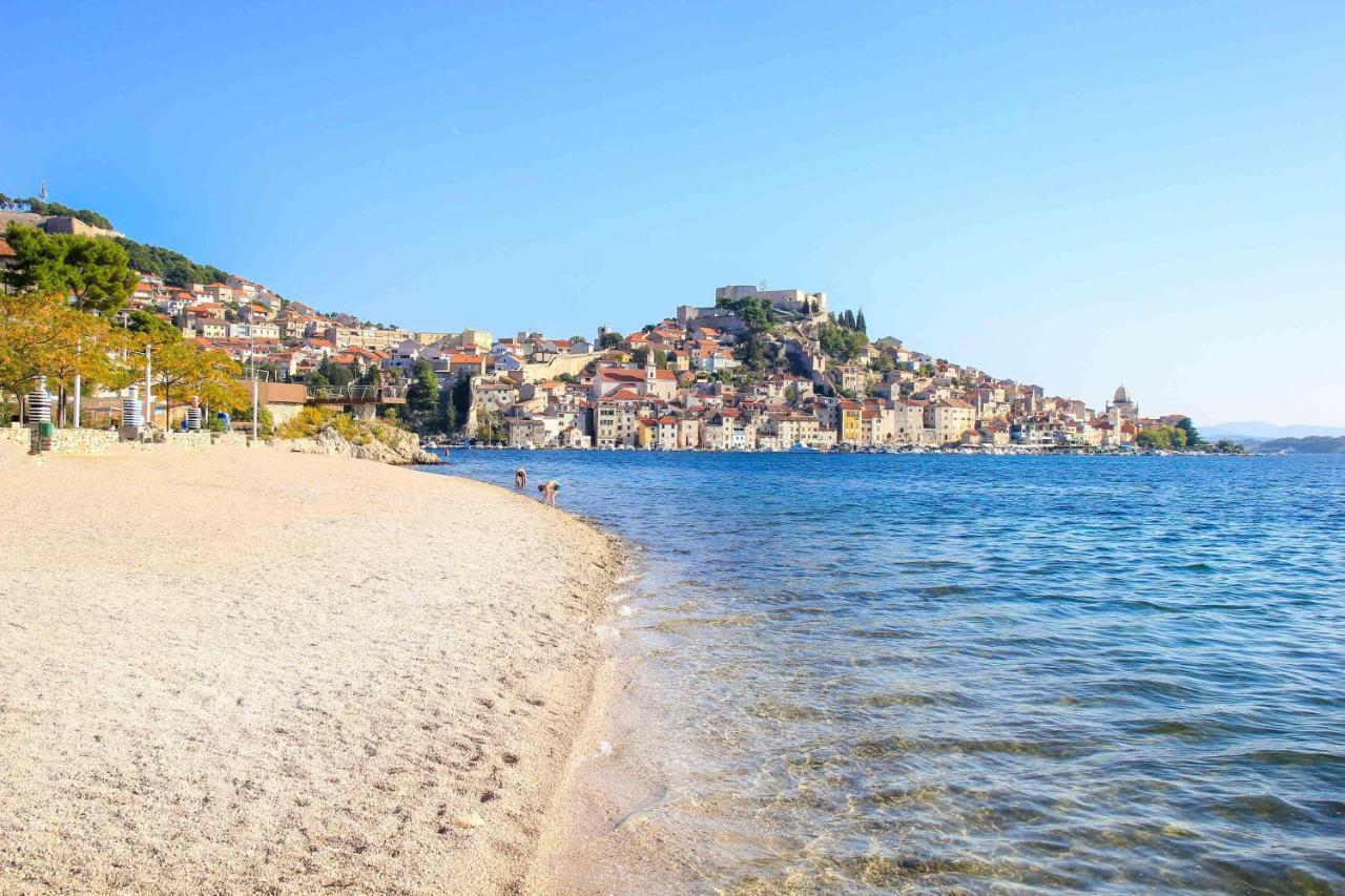 V Apartment Šibenik Екстериор снимка