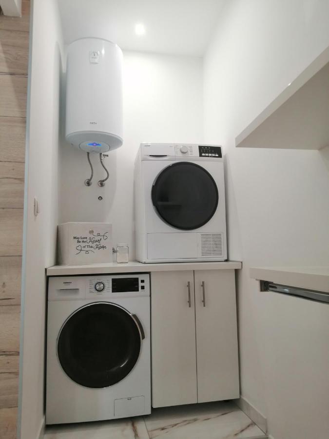 V Apartment Šibenik Екстериор снимка