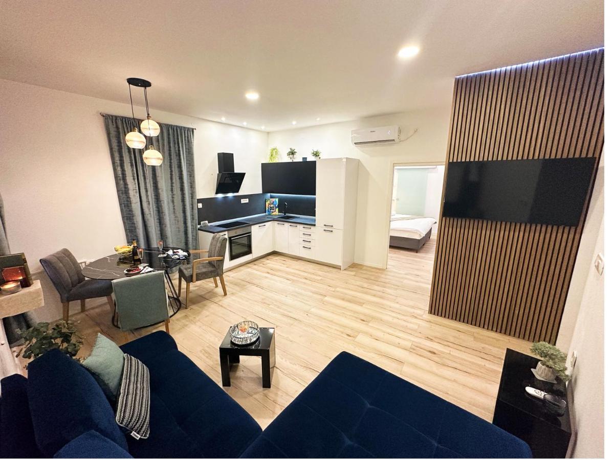 V Apartment Šibenik Екстериор снимка