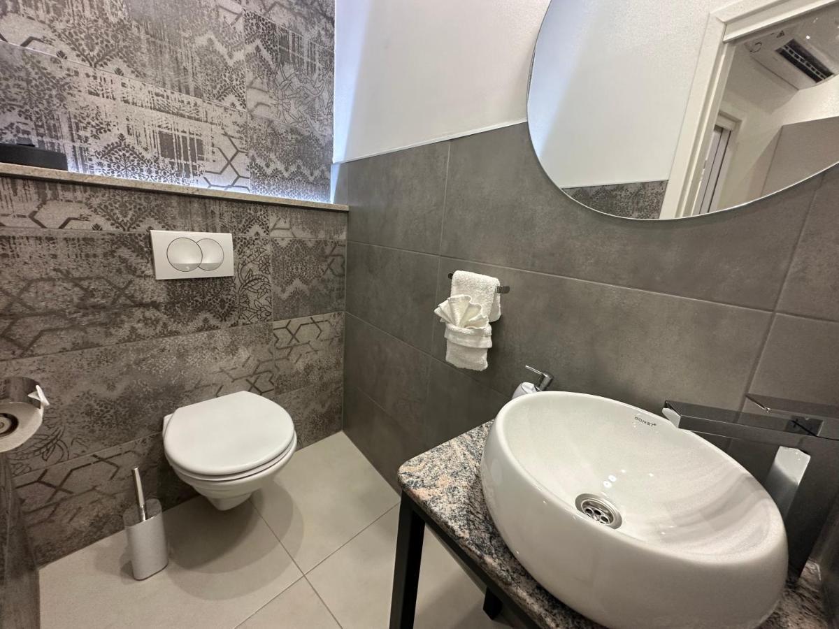 V Apartment Šibenik Екстериор снимка